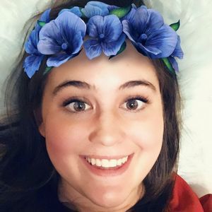 Meet your Posher, Crystal